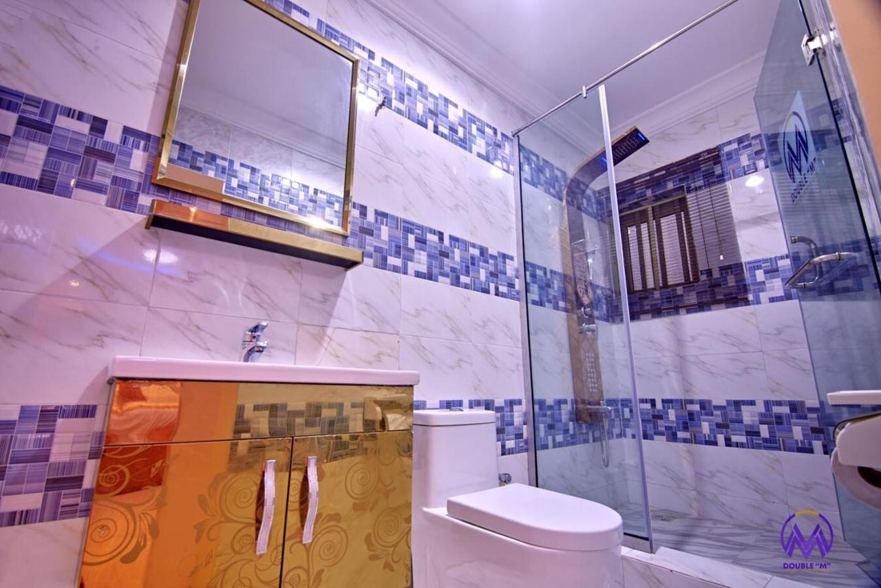 Double M Exquisite Suites And Lounge Lekki Ogombo Eksteriør billede