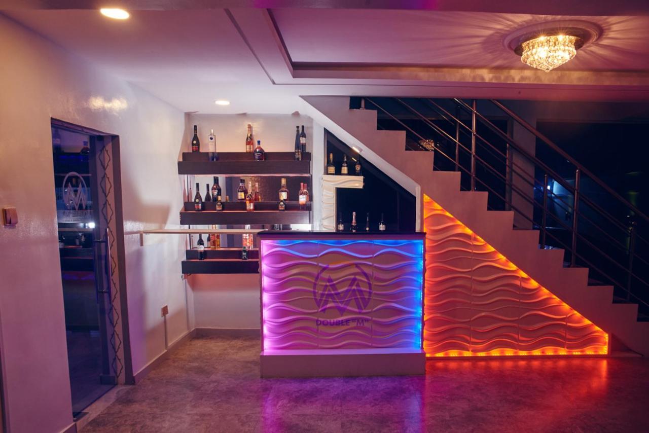 Double M Exquisite Suites And Lounge Lekki Ogombo Eksteriør billede