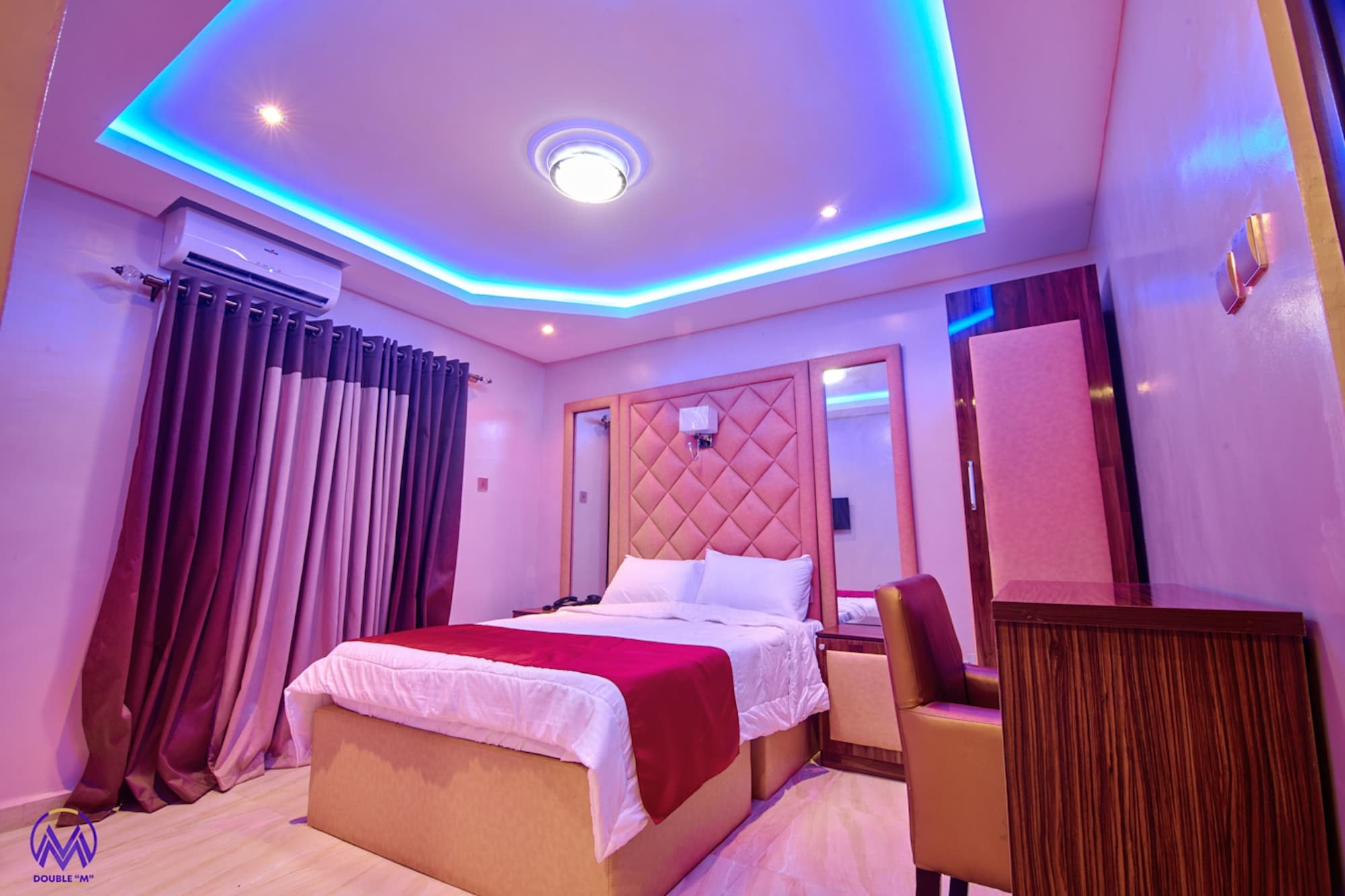 Double M Exquisite Suites And Lounge Lekki Ogombo Eksteriør billede